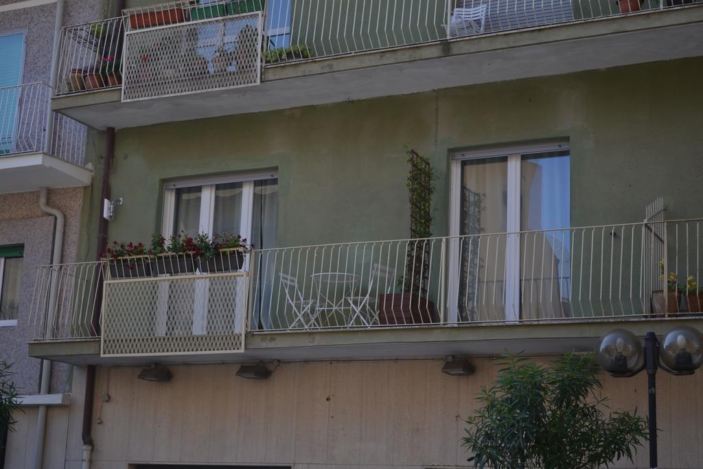 Domus Roma Hotel Матера Екстериор снимка